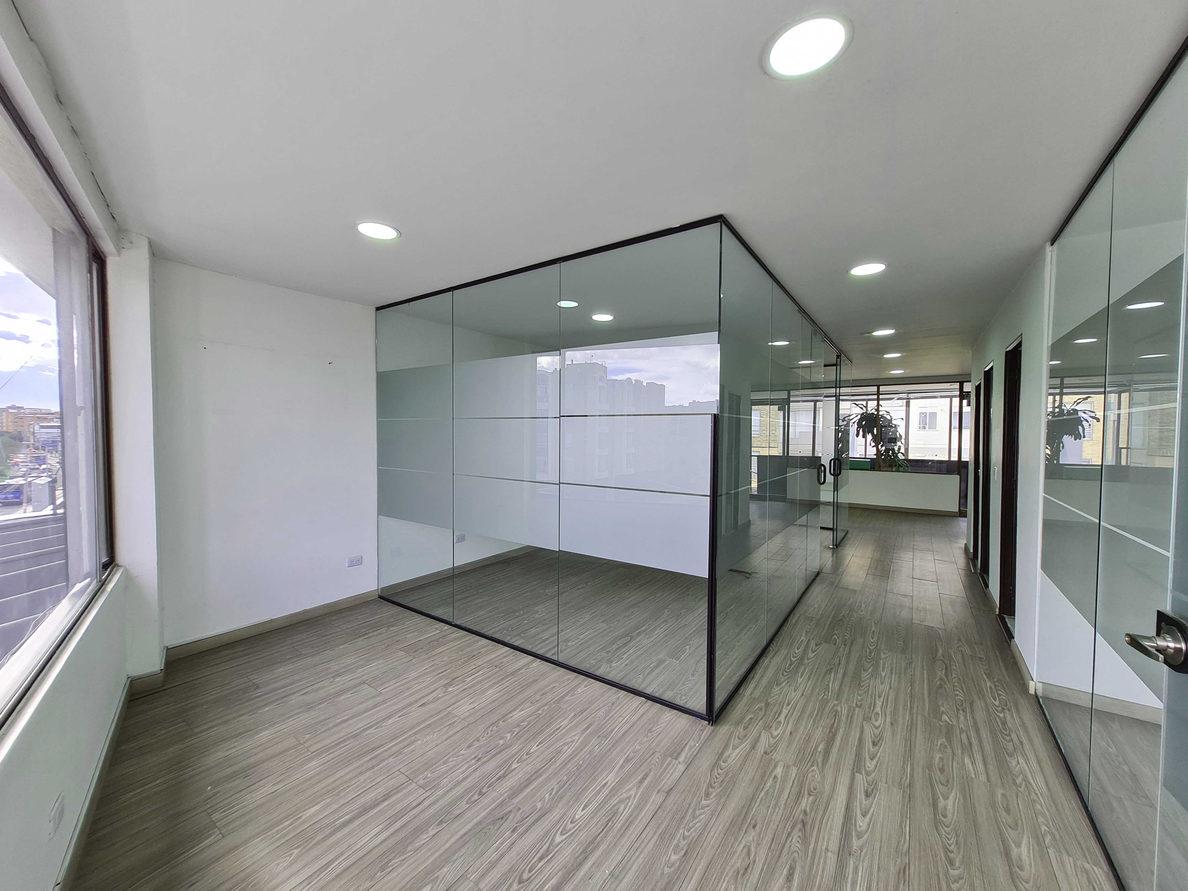 Imagen del Inmueble Oficina en arriendo en la Av 116